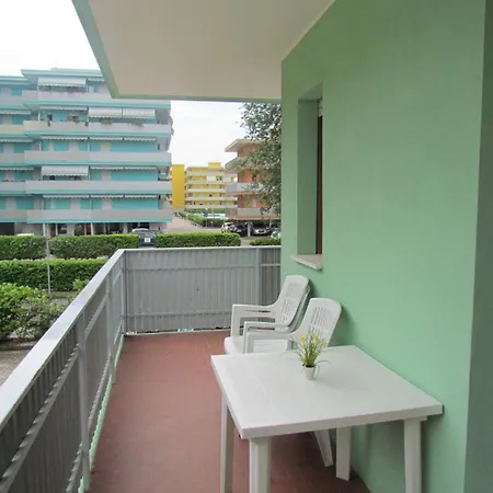 Comfort And Fun By The Pool-beahost *