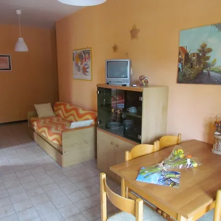 Appartement Comfort And Fun By The Pool-beahost