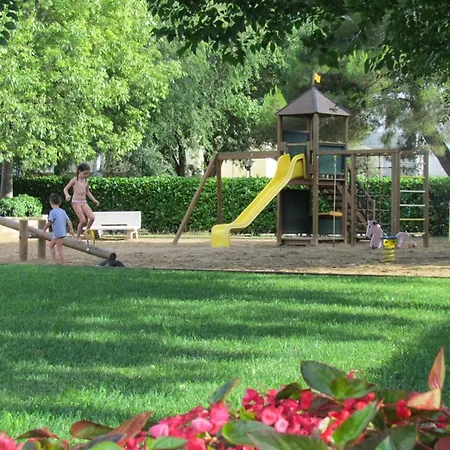 Daire Comfort And Fun By The Pool-beahost Bibione