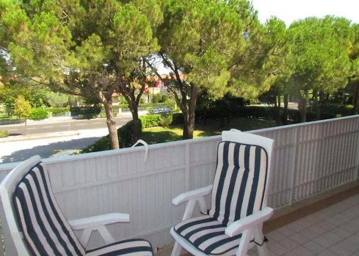 Comfort And Fun By The Pool-beahost * Бибионе